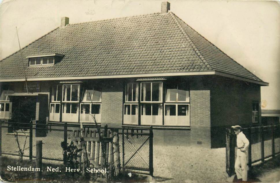 Stellendam Ned. Herv. School
