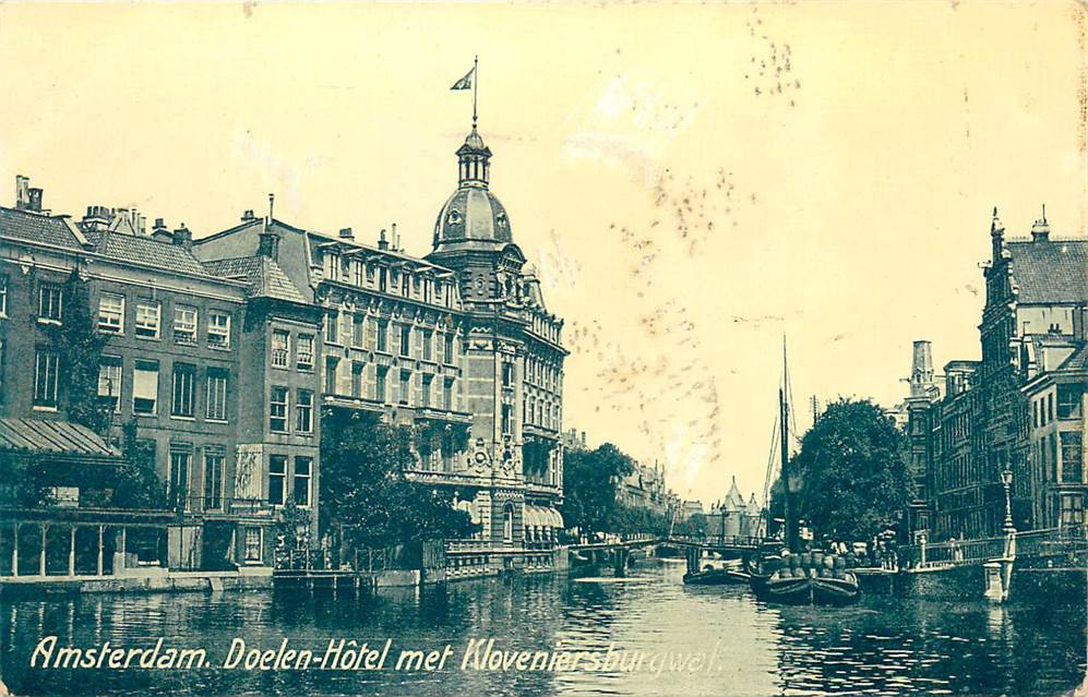 Amsterdam Doelen Hotel met Kloveniersburgwal