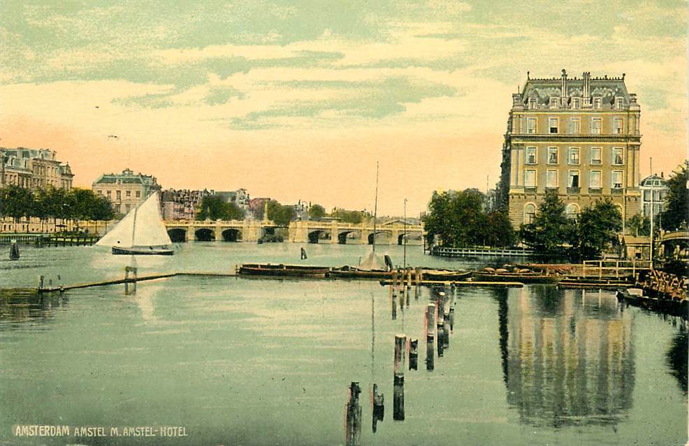 Amsterdam Amstel met Amstel-Hotel