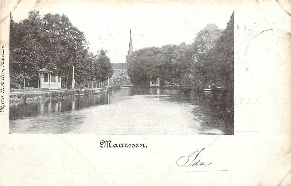 Maarssen Zicht op Kerk vanaf het water