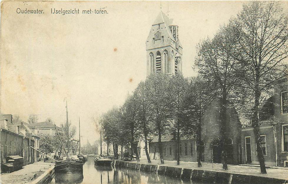 Oudewater Ijsselgezicht met toren