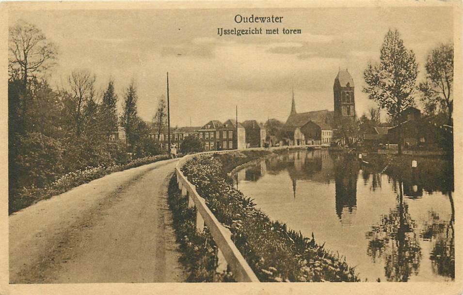 Oudewater Ijsselgezicht met toren