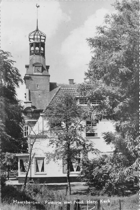 Maarsbergen Pastorie met Ned. Herv. Kerk