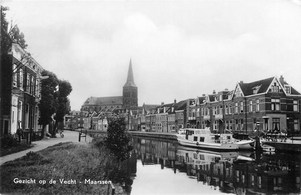 Maarssen Gezicht op de Vecht