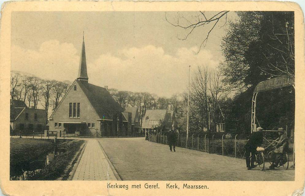 Maarssen Kerkweg met Geref. Kerk