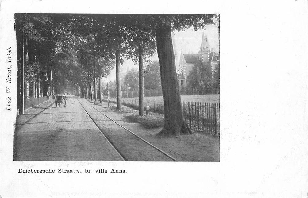 Rijsenburg Driebergsche Straatw. bij villa Anna