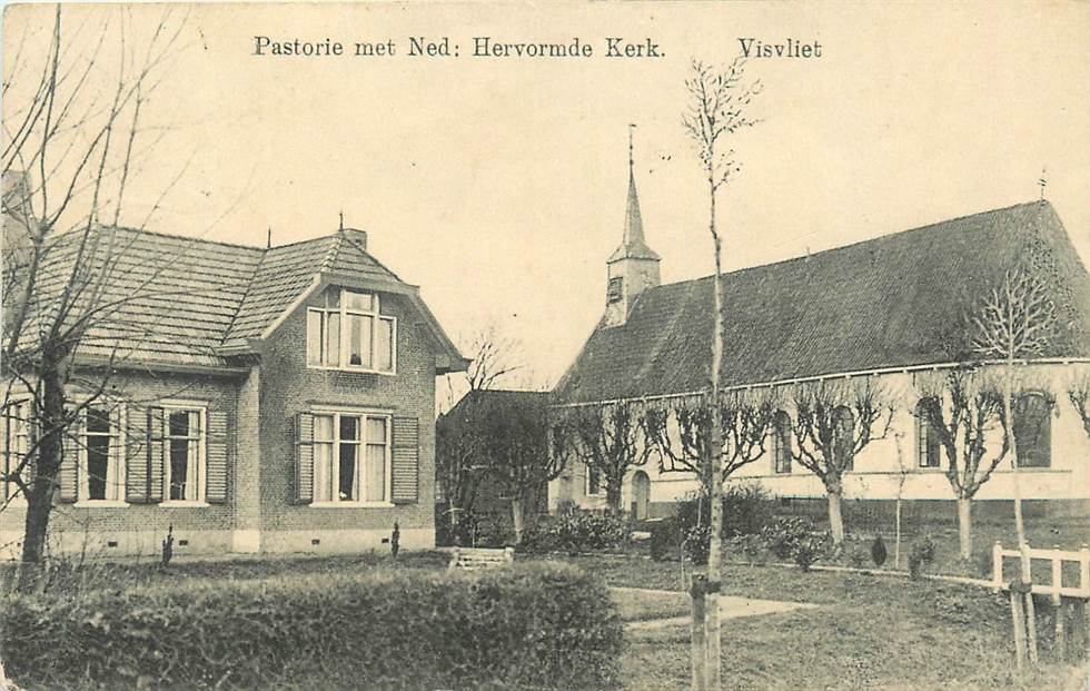 Visvliet Pastorie met Ned. Herv. Kerk