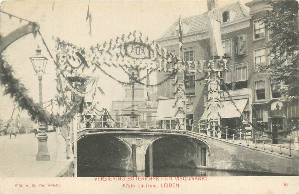 Leiden Versiering Botermarkt en Vischmarkt 67ste Lustrum