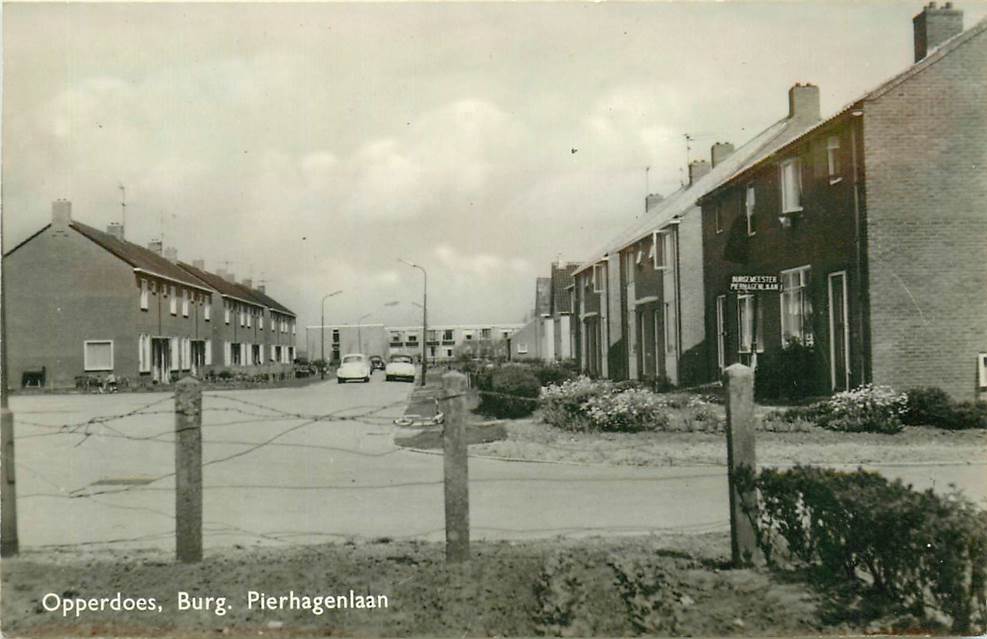 Opperdoes Burg. Pierhagenlaan