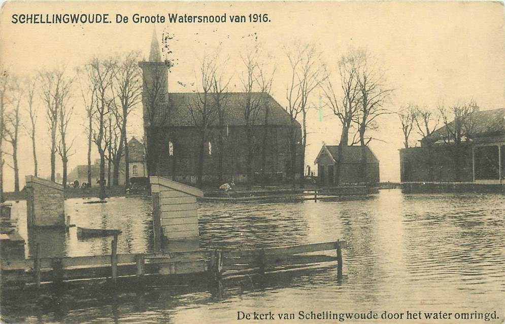 Schellingwoude De Kerk van Schellingwoude door het water omringd Watersnood 1916