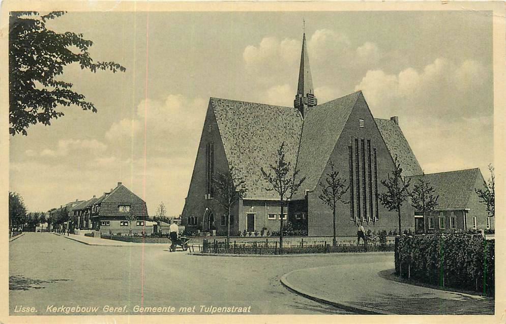 Lisse Kerkgebouw Geref. Gemeente met Tulpenstraat