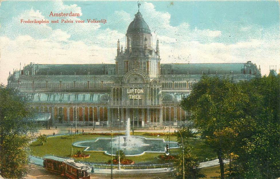 Amsterdam Frederiksplein met Paleis voor Volksvlijt