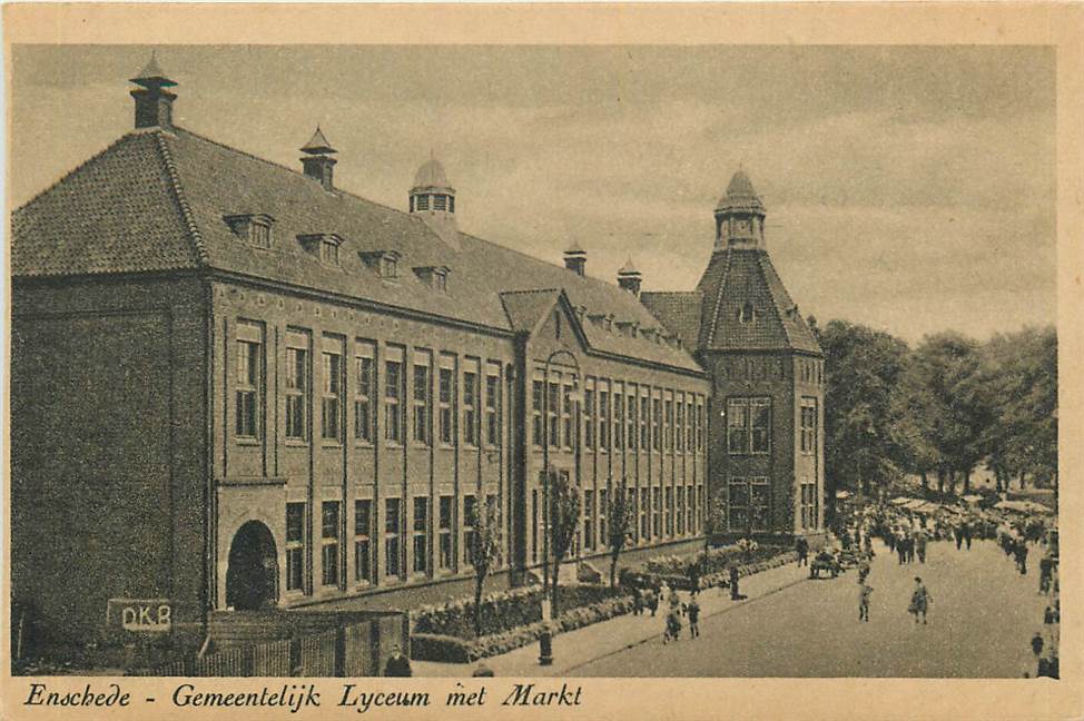 Enschede Gemeentelijk Lyceum met Markt