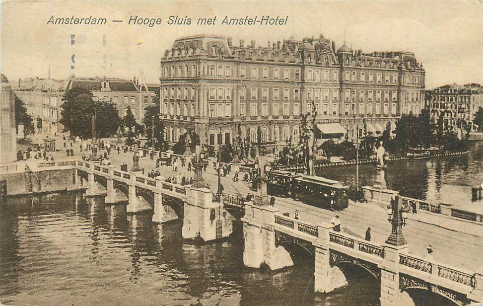 Amsterdam Hooge Sluis met Amstel-Hotel