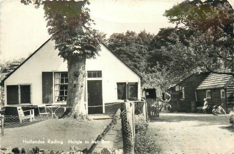 Hollandsche Rading Huisje in het Bos