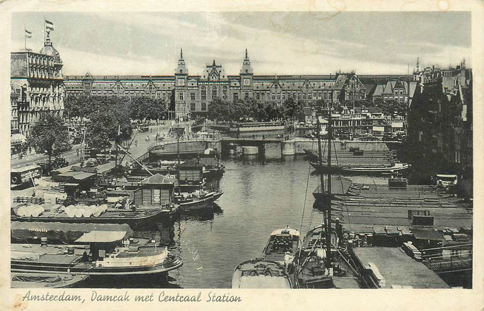 Amsterdam Damrak met Centraal Station