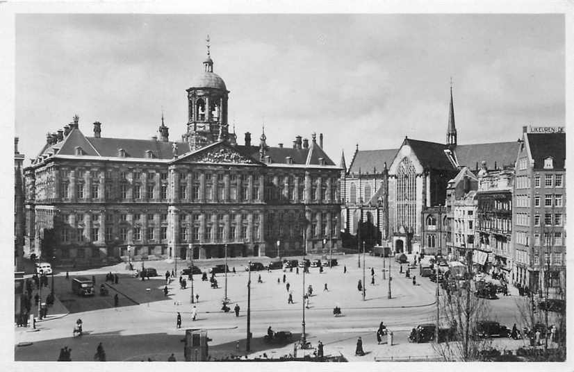 Amsterdam Dam met Koninklijk Paleis