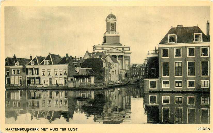 Leiden Hartenburgkerk met Huis ter Lugt