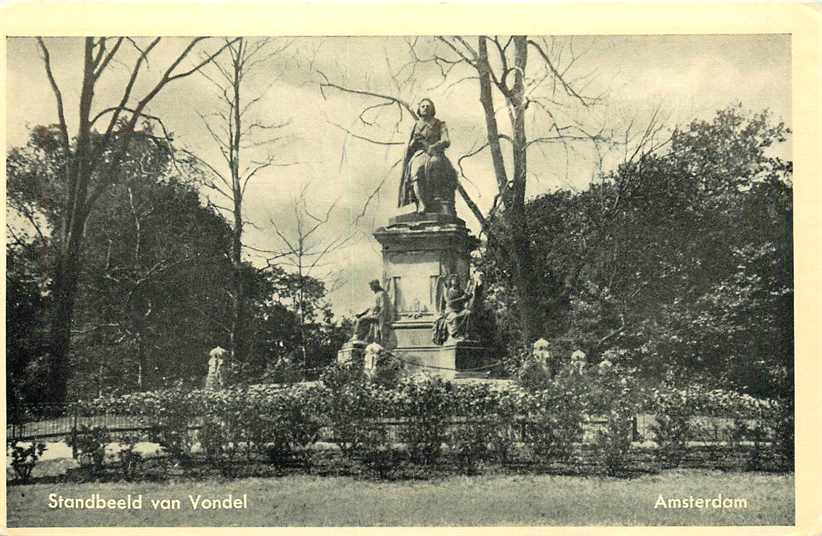 Amsterdam Standbeeld van Vondel