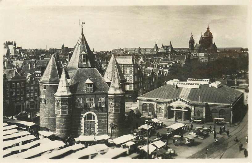 Amsterdam Nieuwe Markt met Waag