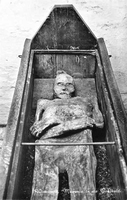 Wieuwerd Mummie in de Grafkelder