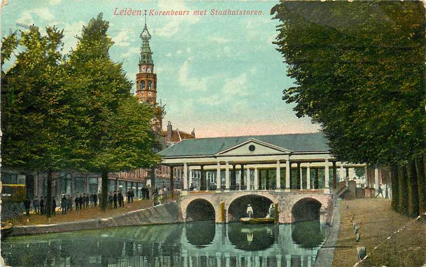 Leiden Korenbeurs met Stadhuistoren