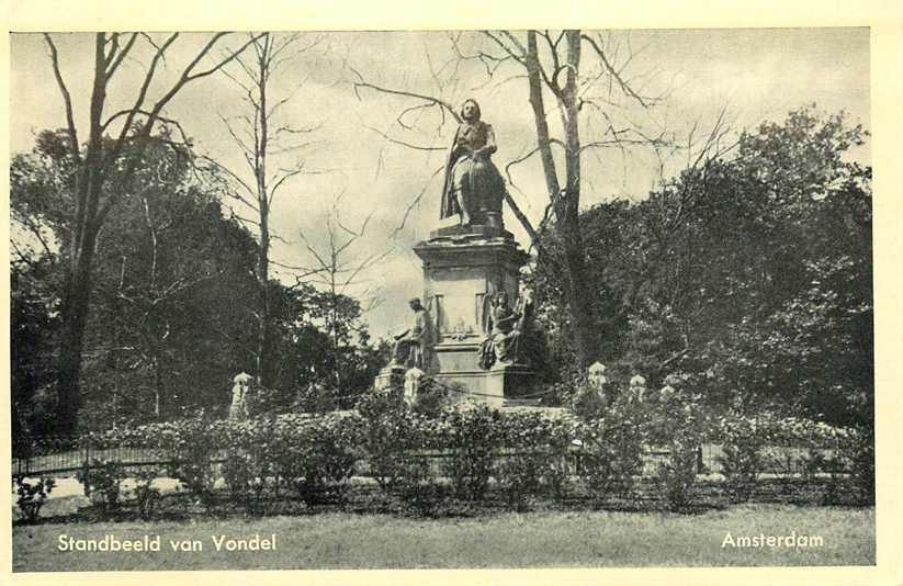 Amsterdam Standbeeld van Vondel