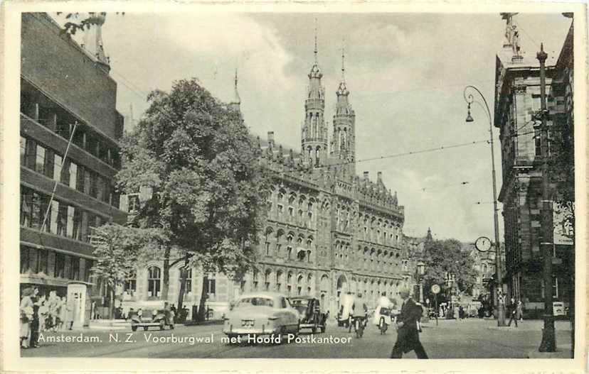 Amsterdam NZ Voorburgwal met Hoofd Postk