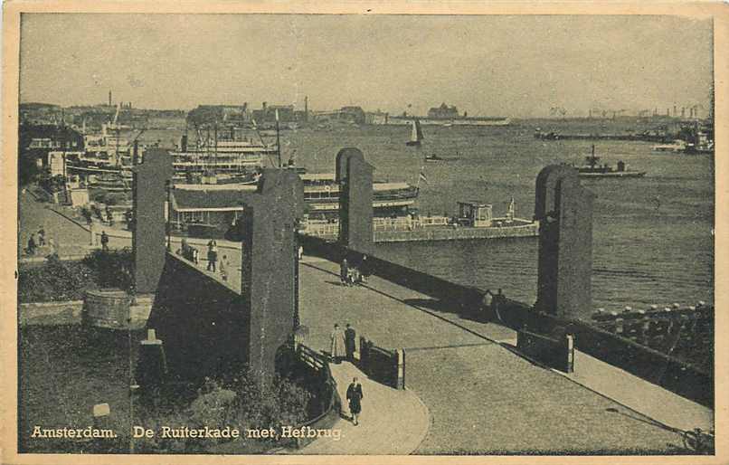 Amsterdam De Ruiterkade met Hefbrug