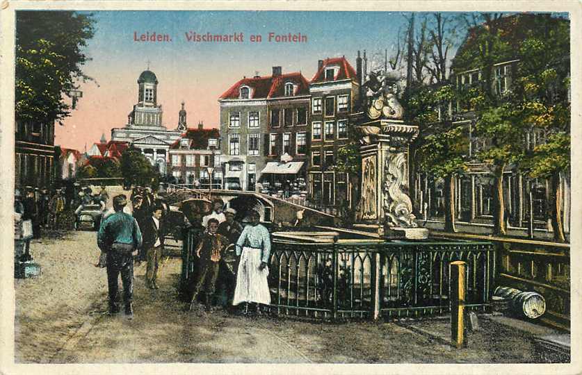 Leiden Vischmarkt en Fontein