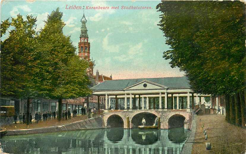 Leiden Korenbeurs met Stadhuistoren