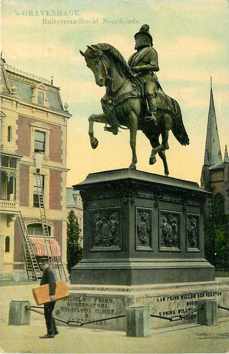 Den Haag Ruiterstandbeeld Noordeinde