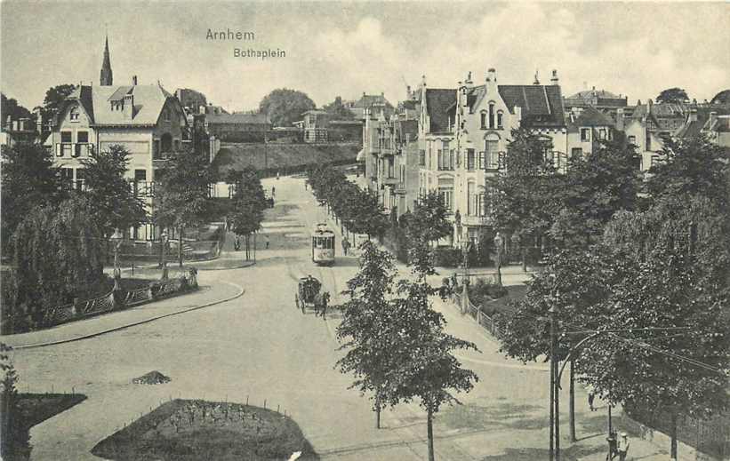 Arnhem Bothaplein - Tram en Koets