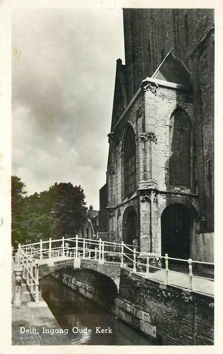 Delft Ingang Oude Kerk