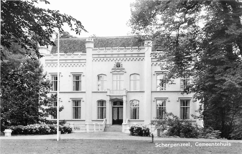 Scherpenzeel Gemeentehuis