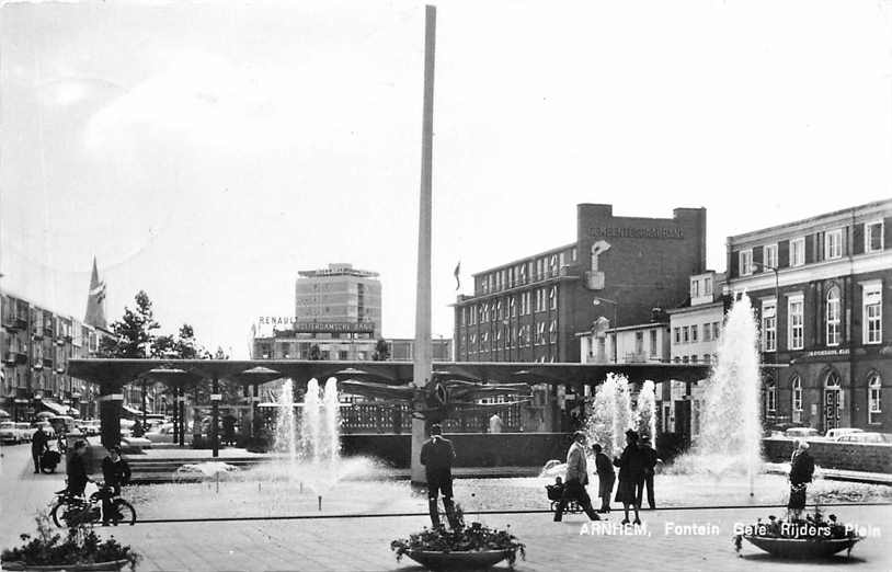 Arnhem Fontein Gele Rijdersplein