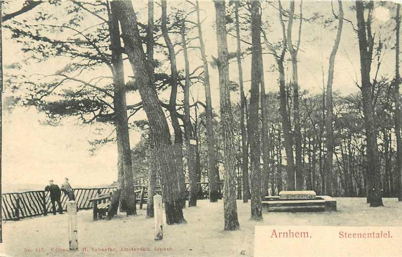 Arnhem Steenen Tafel