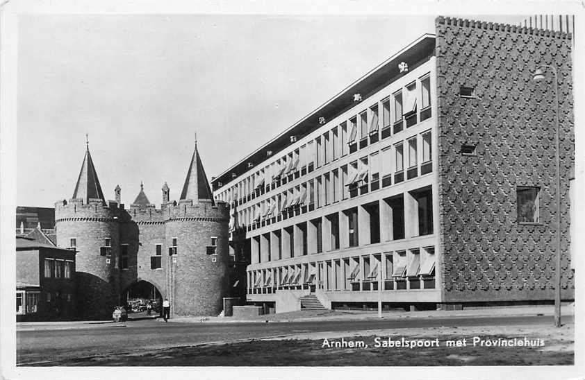 Arnhem Sabelspoort met Provinciehuis