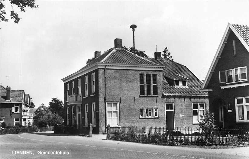 Lienden Gemeentehuis