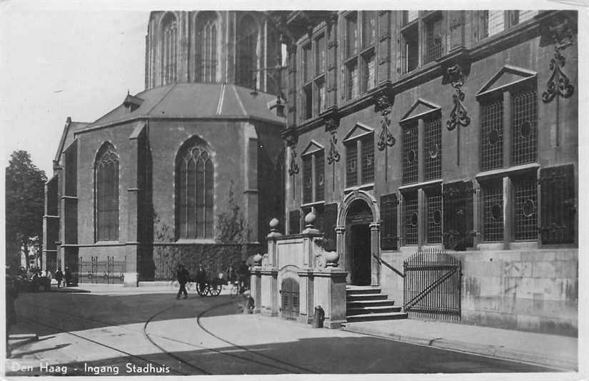 Den Haag Ingang Stadhuis