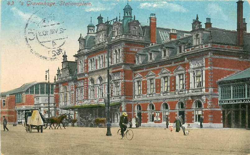 Den Haag  Stationsplein