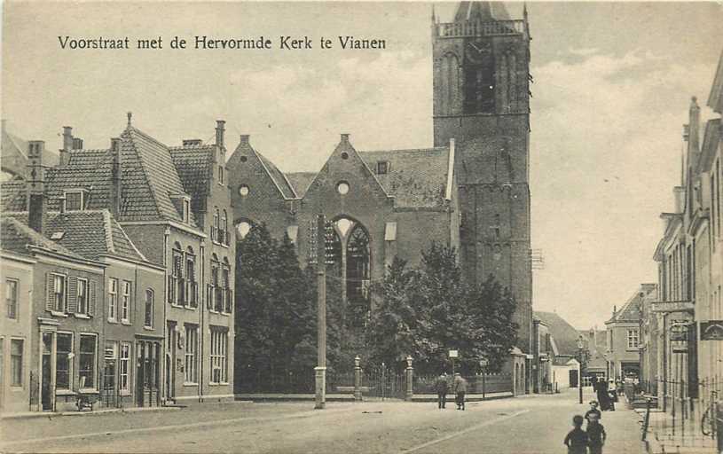 Vianen Voorstraat met Herv Kerk