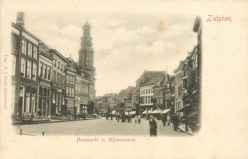 Zutphen Houtmarkt en Wijnhuistoren