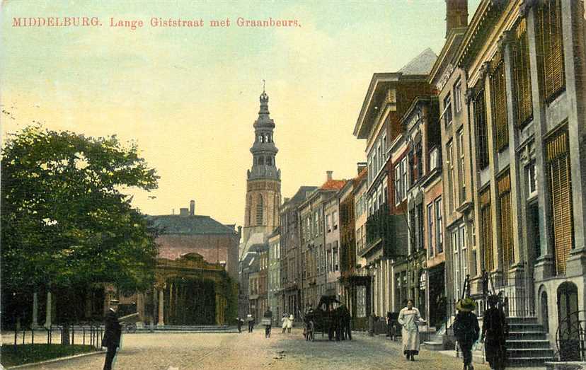 Middelburg Lange Giststraat met Graanbeu