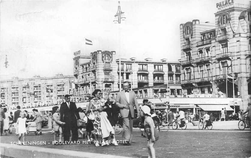 Scheveningen Boulevard met Palace Hotel
