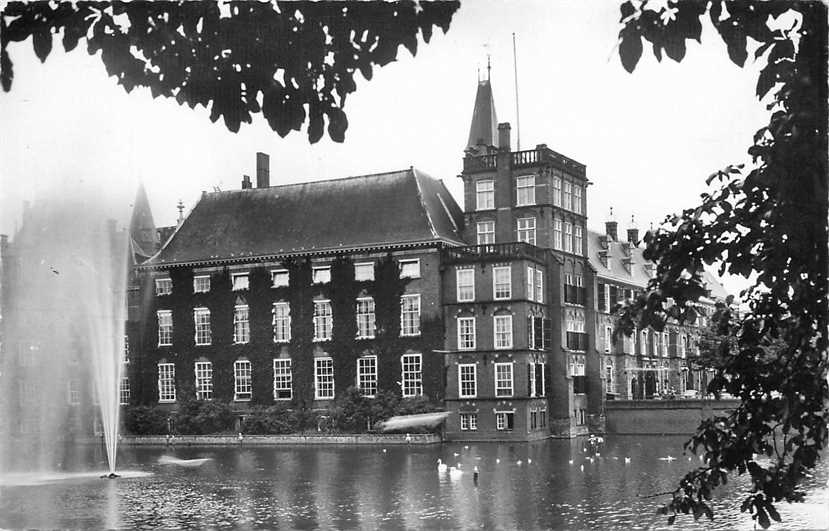 Den Haag Hofvijver met Fontein