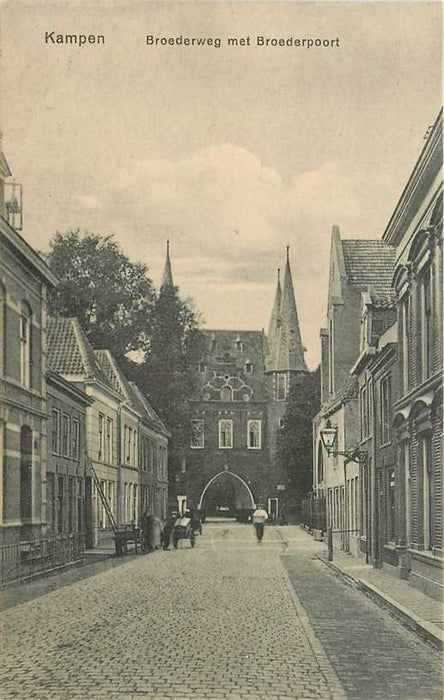 Kampen Broederweg met Broederpoort