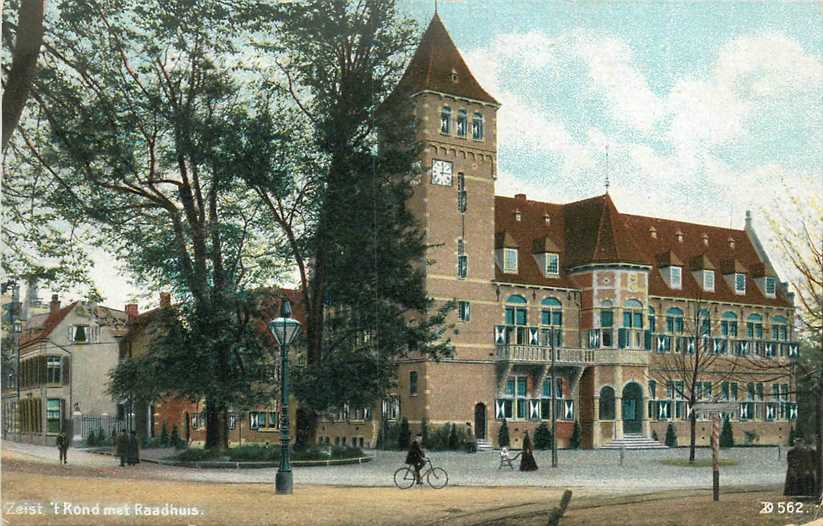 Zeist t Rond met Raadhuis