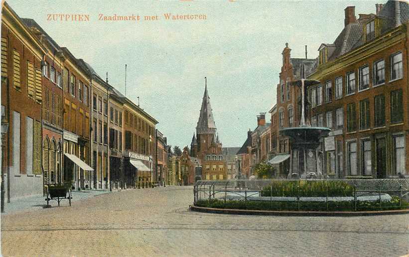 Zutphen Zaardmarkt met Watertoren