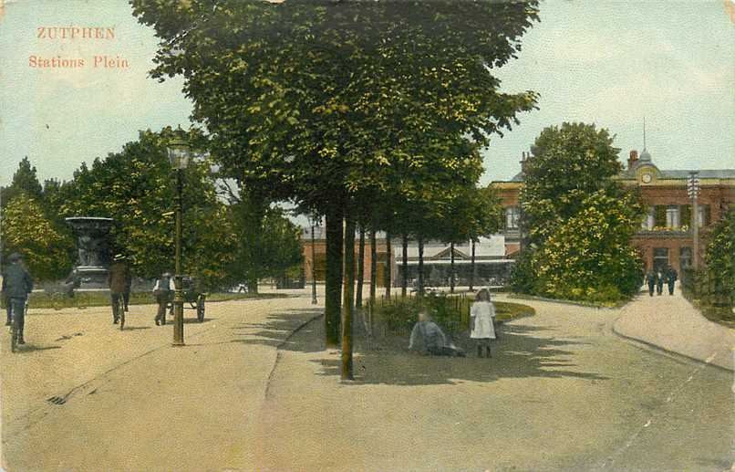 Zutphen Stationsplein